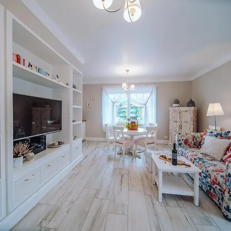 Dolina Wikingow Urnes 01 Апартаменти